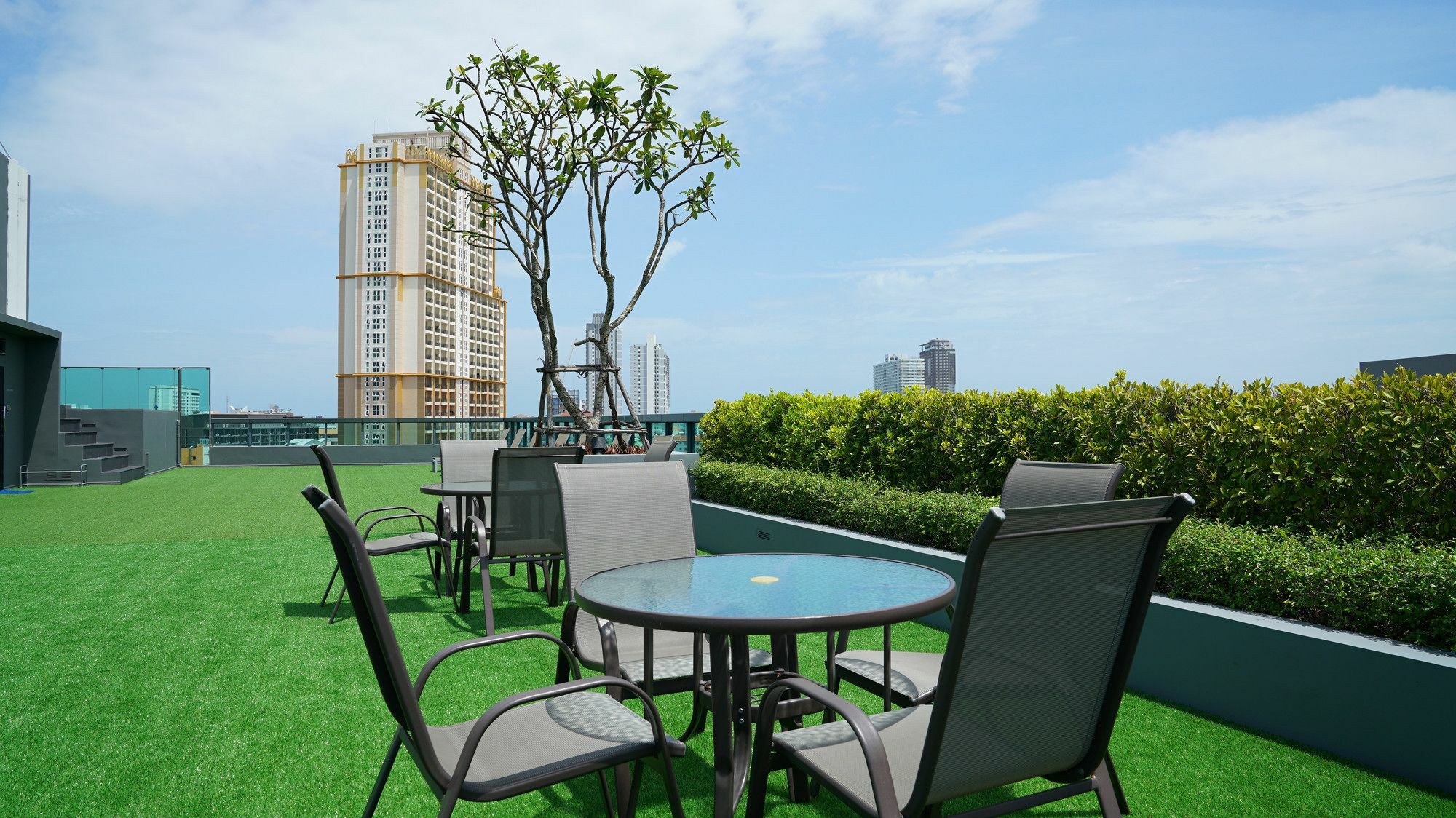 Urban Attitude Apartment Pattaya Exterior photo